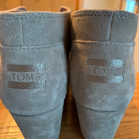 Toms Booties - Size 9.5 - Picture 6 of 7